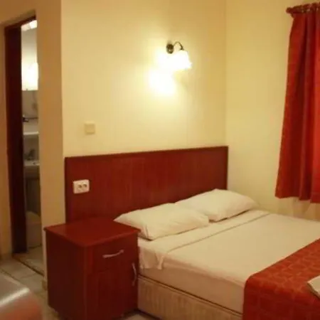Alta Park Hotel 2*